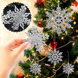 Kerstversiering 40pcsSet Sneeuwvlok Ornamenten Zilver Glitter Plastic Kunstmatige Sneeuwvlokken voor Winter Kerstboom 231110