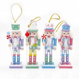 Décorations de Noël 4pcs Christmas Casse-Noisette Soldat Doll Ornements 12,5 cm Craft en bois Noisette Puppet Desktop Decoration Pendants d'arbre de Noël 231013