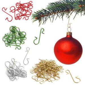 Décorations de Noël 50pcs Ornement Métal SShaped Crochets Porte-arbre Boule Pendentif Décoration suspendue pour la maison Navidad Année 230907