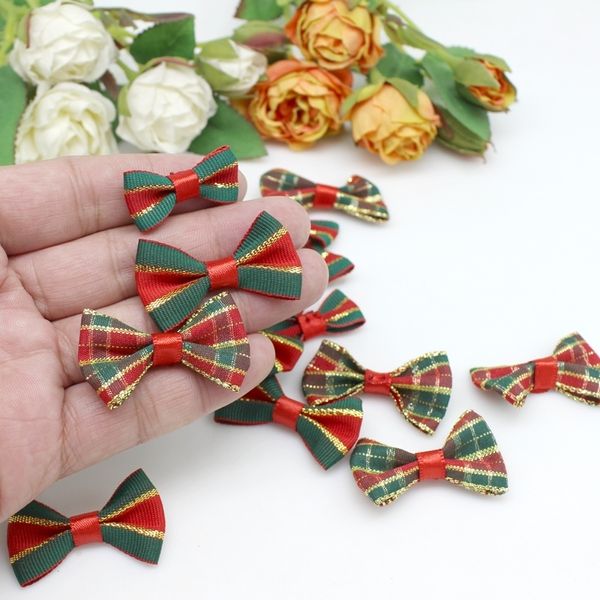 Décorations de Noël 50pcslot Organza Ruban Bow Tie Rouleau imprimé à la main DIY Emballage cadeau Décor Craft 230905