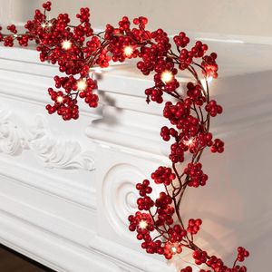 Décorations de Noël 59ft180cm Guirlande de baies rouges Éclairage en option Décoration artificielle en argent doré pour l'année 230907