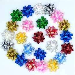 Décorations de Noël 60pcs 3,8 cm mini cadeau lumineux tirer des arcs de Noël festival cadeau arcs auto-adhésif emballage cadeau arcs ruban d'emballage 231006