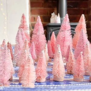 Kerstversiering 8 STKS Kunstmatige Mini Kerst Pijnboom Muliti Size Kleurrijke Bomen voor Kerstmis Thuis Desktop Ornamenten Noel Feesttafel Decoratie 231109