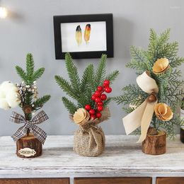 Kerstdecoraties Kunstmatige mini boomtafel bureau decor dennenblad met bessen moer kleine kerstbomen noel cadeaus voor thuiskantoor