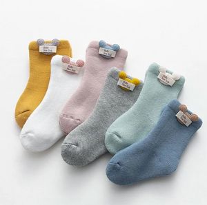 Décorations de Noël Chaussettes pour bébé hiver en peluche épaissie nouveau-né tube mi-long chaussettes chaudes C343