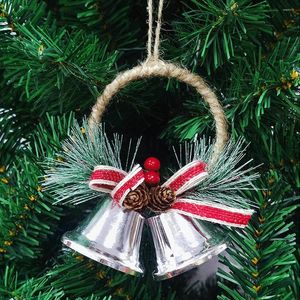 Kerstdecoraties Bell Hangende ornamenten PO Props Simulatie Pinecone Hangers Kegel Decoratie naald voor Xmas Tree Silver Star Bells