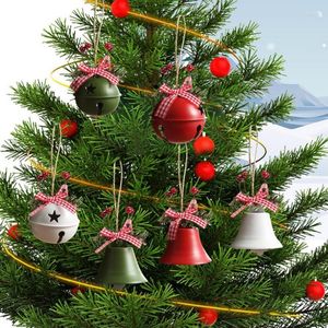 Kerstdecoraties Bell Red Wit groene metalen Jingle Bells Tree hangende hangerse ornament decoratie voor thuisbar