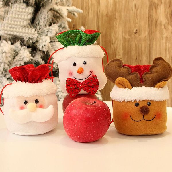 Adornos navideños, bolsas de dulces, bolsas de regalo, muñecos de nieve ancianos, alces, bolsas de manzanas, adornos para árboles de Navidad en stock