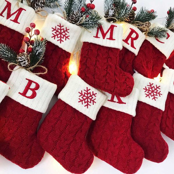 Décorations de Noël Alphabet de Noël Chaussettes à tricoter Ornements d'arbre de Noël Décorations de Noël pour la maison Navidad Noel 2024 Cadeau de Noël 230919