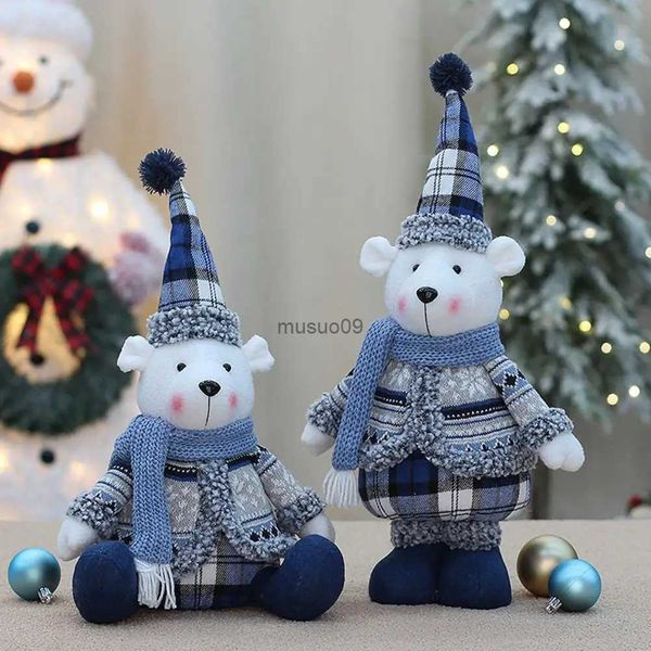 Decoraciones navideñas Muñeco de oso de Navidad Adorno de peluche Animal de peluche suave Oso Muñeca Ropa Traje Bufanda de punto Inicio Accesorios fotográficos creativos Regalo de Navidad L231111