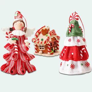 Decoraciones navideñas Colgante de cerámica blanda navideña Árbol de Navidad Colgante Adorno artístico Suministros para Navidad Año nuevo Fiesta presente Guirnalda colgante HKD231024