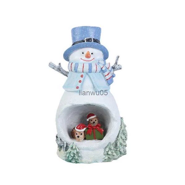 Decoraciones navideñas Estatuas navideñas para decoración Esculturas modernas Resinas Adornos navideños Sala de estar Mesa Mueble de TV Muñeco de nieve Lámpara de erizo L231117