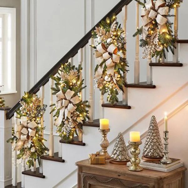 Décorations de Noël Guirlande de Noël de Noël suspendus décoration d'escalier couronne ornements en rotin avec des lumières pour porte d'entrée mur fête décor à la maison Navidad 231027