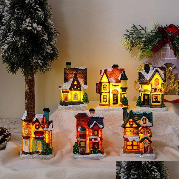 Decoraciones navideñas Transfronterizas Nuevas decoraciones navideñas Resina Casa pequeña Micro Paisaje Luminoso Decoración de nieve Regalo Gota del Dhy58