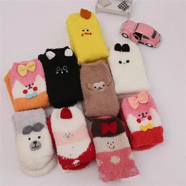 Décorations de Noël Design animal mignon Cerf Chaussettes de Noël Cadeau 3D Fluffy Coral Velvet Épais Chaud Hiver RRA613