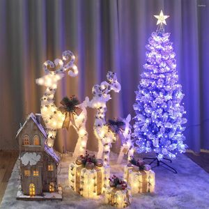 Kerstdecoraties herten karboom pakket sneeuwman eland el winkelcentrum familie trouwfeest scene lay -out