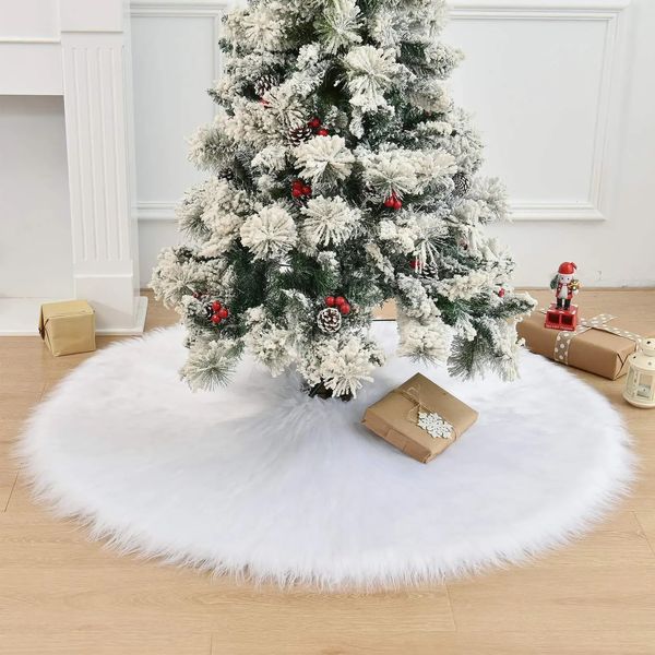 Decoraciones navideñas Diferentes tamaños Falda de árbol de Navidad de felpa blanca Adornos de base de árbol de Navidad Alfombra de piel sintética suave para decoración del piso de Navidad del hogar 231117