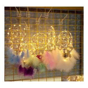 Kerstdecoraties Dream Catcher Wind Chimes 6 kleuren Led Feather Wall Hanging Ornament Dreamcatcher Slaapkamer Decoratie RRA