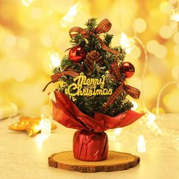 Décorations de Noël de 25 cm de mini arbres de Noël, un petit pin placé dans le bureau du festival, ornements de maison