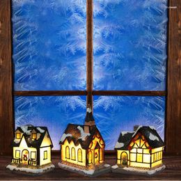 Casa de decoraciones navideñas, exquisita luminosa con luz LED, artesanía de resina duradera, cabaña de pueblo de Navidad alimentada por batería