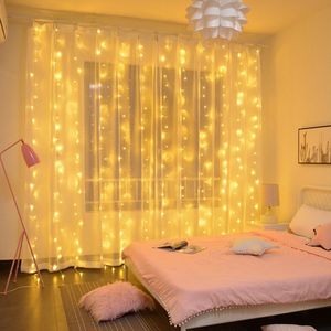 Décorations de Noël Rideau LED Icicle String Lights Décoration féerique 6m Télécommande USB Guirlande de mariage pour chambre à coucher fête maison 230919