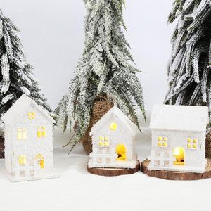 Décorations de noël lumière LED maison en bois blanc neige cabine lumineuse arbre suspendu ornement brillant château cadeau année 2023