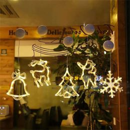 Kerstdecoraties LED -lichten 3D Decoratieve kleur Kroonluchter met sticker haken boom batterij slaapkamer raam display 231121