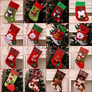 Décorations de Noël Chaussettes Joyeux Noël Arbre de Noël Sac décoratif Cadeau de Noël Sac à bonbons Tissu mignon Différents styles au choix x1019