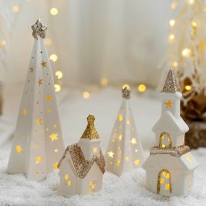 Decoraciones navideñas Decoración de luz de árbol de Navidad de cerámica brillante moderna para el hogar Porcelana blanca Casa de Navidad Santa Deer Elk Estatuilla Año 230904