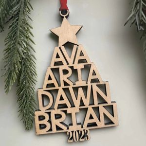 Kerstversiering Onze Familie 2024 Aangepaste familienaam Houten Ornament Kerstversiering Decoraties Kerstboom 231102