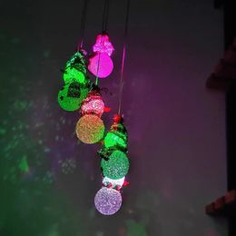 Décorations de Noël PEABS Solar Wind Chime Lights Tentures Bonhomme de neige Pendentifs String Light Coloré LED Carillons 231123