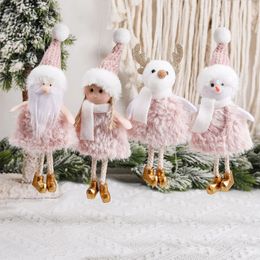 Decorazioni natalizie Abito in peluche rosa Bambole Pendenti Cappello lavorato a maglia Babbo Natale Pupazzo di neve Angelo Alce Ornamenti a goccia Albero di Natale Festa 231128