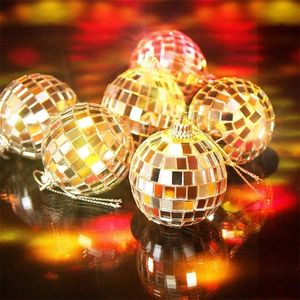 Kerstdecoraties Silver Mirror Disco Hangende bal met touw Party Mirror Cool Reflective Disco Ball Decor Christmas Tree Wedding Party Ornamenten 220901