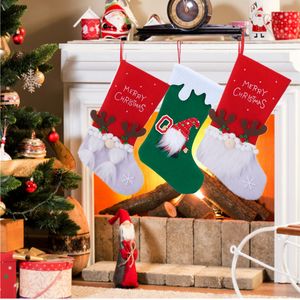 Décorations de Noël Chaussettes Ornements d'arbres Sac Cadeau de Noël Sac de bonbons pour l'année à la maison Bas 220912