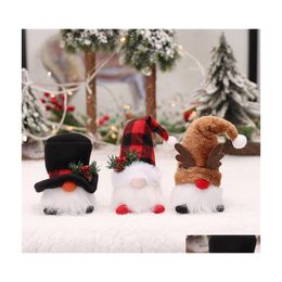 Kerstdecoraties leveren cartoon elf -poppen voor boom Santa formele hoed met eland hoorn lichtgevende kabouter ornamenten kerstcadeaus muur ho dhygr