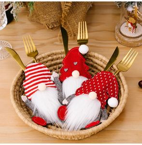 Décorations de Noël ensemble de vaisselle accessoires poupée naine couteau et fourchette sans visage vieil homme sac Rudolph barbe 231124