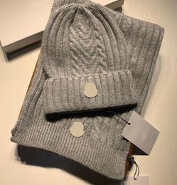 Kerst designer trui muts sjaal set mannen en vrouwen klassieke casual warme sjaal sjaals voorzien winter baret topkwaliteit8648985