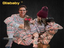 Kerst Familie Pyjama Moeder Vader Dochter Zoon Kerst Nachtkleding Kleding Set Volwassen Kinderen Bijpassende Familie Outfits Mama en Ik LJ8591179