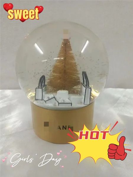 Edición C Classics Globo de nieve navideño dorado con botella de perfume en el interior de la bola de cristal para un regalo VIP novedoso de cumpleaños especial