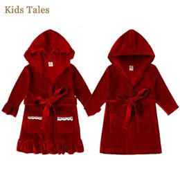 Navidad niños bebés niñas niño ropa de dormir terciopelo rojo manga larga con capucha cardigans abrigos ropa de abrigo con bolsillo pijamas para niños pequeños conjunto 231220