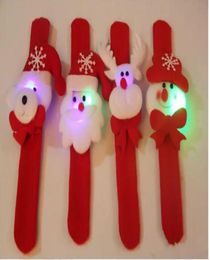 Bracelets de slap légers LED de Noël gifle Pat Circle Hand Rague de bracelet Claus Snowman Bourse Bracelet Bracelet Toy Ornements de Noël Childre7267218