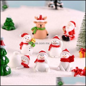 Kerstminiatuur Figurines Sneeuwman Santas Deer Kerstmis Boom Sneeuw Landschap Bonsai Decoratie Resin Craft Cadeau Fairy Garden Accessory Drop de