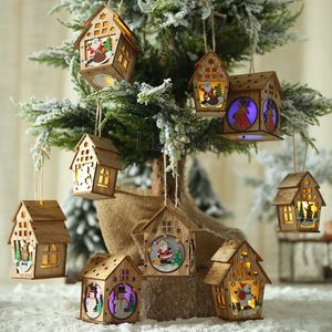 Christmas Ornement Christmas Bois Maison avec assembl￩e cr￩ative l￩g￨re Petites maisons en bois arbre de No￫l Hanging Decor Gift TH0590