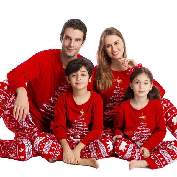 Pyjamas de Noël Tenues Famille Assorties 2024 Année Elk Plaid Imprimé 2PCS Pyjamas Pantalons Imprimer Adulte Enfants Noël Bébé Vêtements 231225
