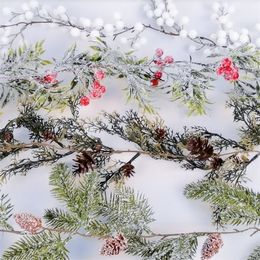 Christmas Real Touch Artificial Flower Pine Branch met Pinecone Snow Ball Xmas Holly krans maretak ilex jaar decor Home Y201020
