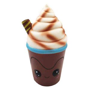 Kerstvoorraden Jumbo Chocolate Ice Cup Squishy simulatie brood langzaam stijgende geur zachte squeeze speelgoed stress verlichting voor Kid Xmas Gift 0914