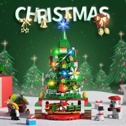 Kerst Speelgoedbenodigdheden BuildMoc Winter Jaar Kerstboom Met Verlichting Bouwstenen Set Kerstman Ornament Baksteen Speelgoed Kinderen Kerstcadeaus 231130