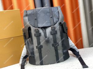 Christopher Designer Men Outdoor Sports Backpack Luxury Luxury High Quality Leather Mountalneering Sac grande capacité MM Notebook Sac Schoolbag M45419