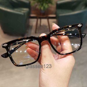 Chromees Trend Designer CH Lunettes Cross Cadre Chromes Brand Lunettes de soleil Myopie Eyeglass for Men Women Business Anti Blue Light Heart High Quality Frames 5657