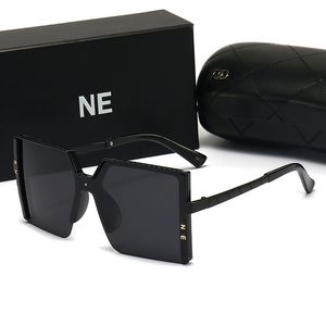 Femmes Designer polarisé avec des lunettes de soleil lunettes résistantes aux UV hommes lunettes rétro carré verre de soleil décontracté mode lunettes boîte bon cadeau